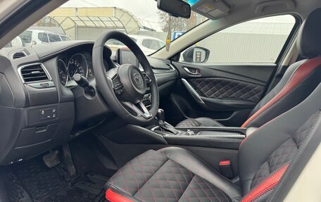 Mazda 6, 2018 год, 1 880 000 рублей, 18 фотография