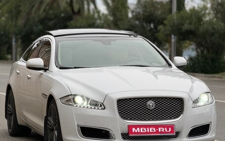Jaguar XJ IV (X351), 2012 год, 2 700 000 рублей, 1 фотография
