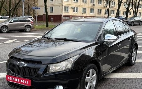 Chevrolet Cruze II, 2010 год, 540 000 рублей, 3 фотография
