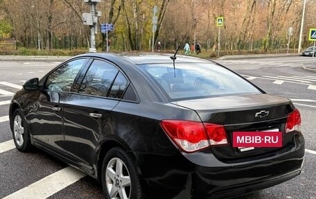 Chevrolet Cruze II, 2010 год, 540 000 рублей, 7 фотография