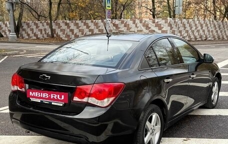 Chevrolet Cruze II, 2010 год, 540 000 рублей, 8 фотография