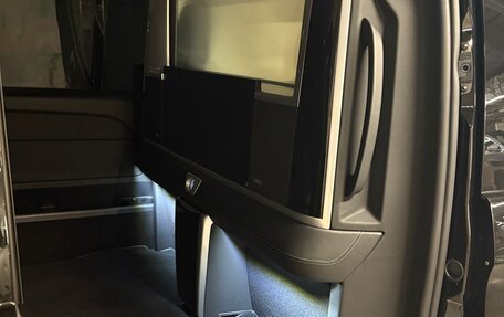 Mercedes-Benz V-Класс, 2018 год, 6 750 000 рублей, 10 фотография