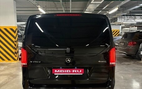 Mercedes-Benz V-Класс, 2018 год, 6 750 000 рублей, 5 фотография