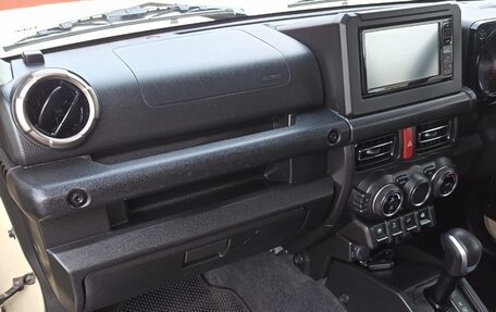 Suzuki Jimny, 2020 год, 2 450 000 рублей, 13 фотография