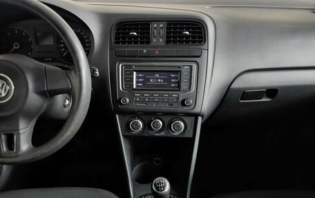 Volkswagen Polo VI (EU Market), 2011 год, 419 000 рублей, 11 фотография