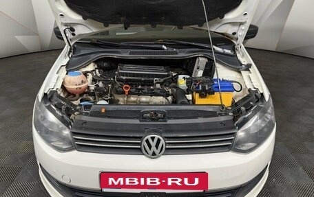 Volkswagen Polo VI (EU Market), 2011 год, 419 000 рублей, 17 фотография