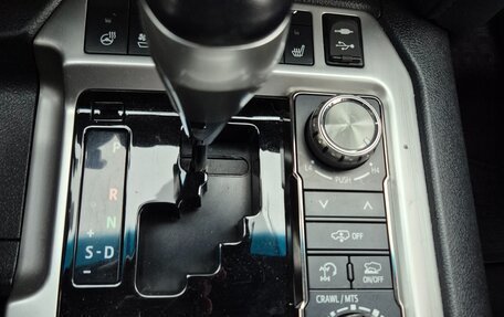 Toyota Land Cruiser 200, 2019 год, 6 500 000 рублей, 8 фотография