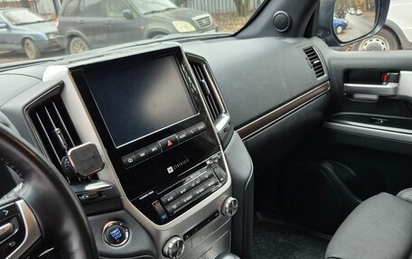 Toyota Land Cruiser 200, 2019 год, 6 500 000 рублей, 9 фотография