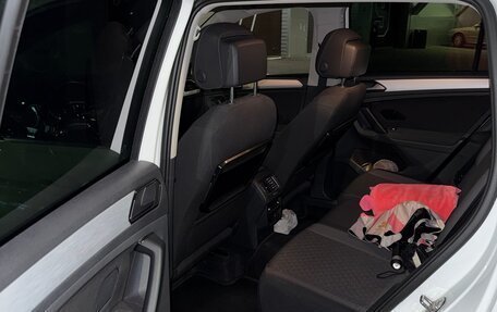 Volkswagen Tiguan II, 2017 год, 2 300 000 рублей, 7 фотография