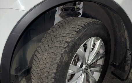 Volkswagen Tiguan II, 2017 год, 2 300 000 рублей, 13 фотография