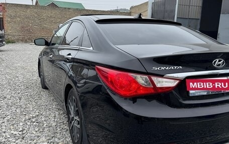 Hyundai Sonata VI, 2012 год, 1 100 000 рублей, 4 фотография