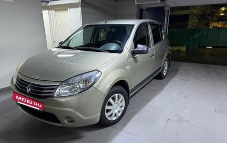 Renault Sandero I, 2010 год, 420 000 рублей, 3 фотография