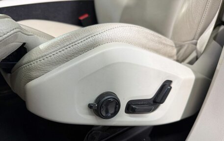 Volvo XC90 II рестайлинг, 2016 год, 3 030 000 рублей, 19 фотография