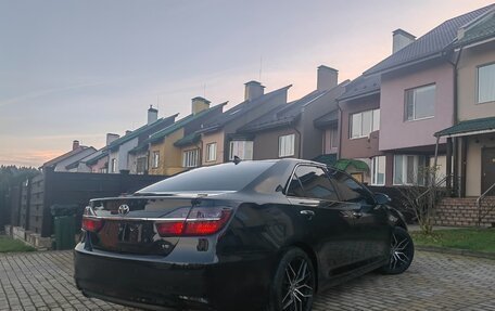 Toyota Camry, 2017 год, 2 350 000 рублей, 5 фотография