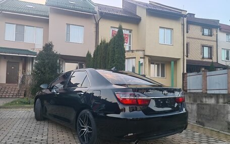 Toyota Camry, 2017 год, 2 350 000 рублей, 6 фотография