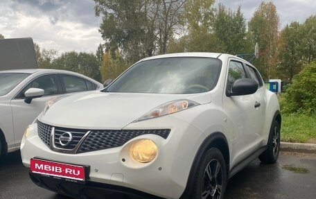 Nissan Juke II, 2013 год, 900 000 рублей, 1 фотография