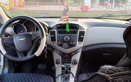 Chevrolet Cruze II, 2012 год, 500 000 рублей, 7 фотография
