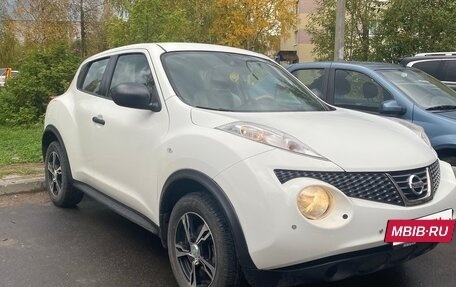 Nissan Juke II, 2013 год, 900 000 рублей, 3 фотография