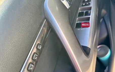 Toyota Land Cruiser 200, 2012 год, 3 650 000 рублей, 13 фотография