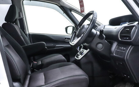 Nissan Serena IV, 2018 год, 2 170 000 рублей, 10 фотография