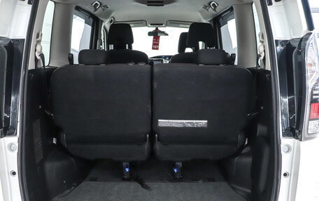 Nissan Serena IV, 2018 год, 2 170 000 рублей, 24 фотография