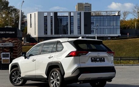 Toyota RAV4, 2025 год, 3 990 000 рублей, 3 фотография