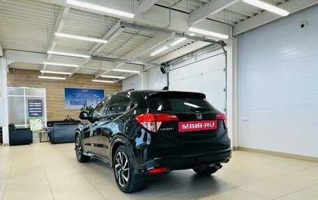 Honda Vezel, 2017 год, 1 849 000 рублей, 4 фотография