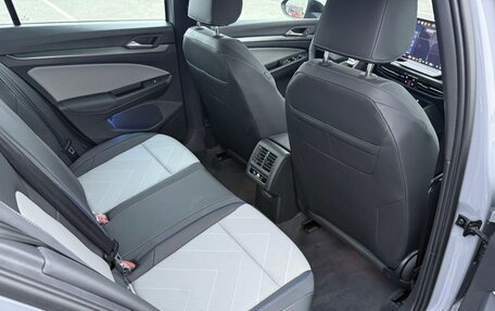 Volkswagen Golf VIII, 2025 год, 2 820 000 рублей, 10 фотография