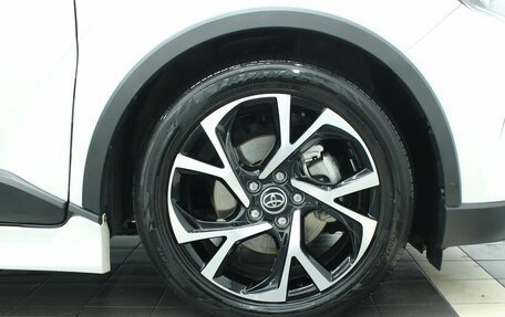 Toyota C-HR I рестайлинг, 2018 год, 1 840 000 рублей, 5 фотография