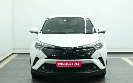 Toyota C-HR I рестайлинг, 2018 год, 1 840 000 рублей, 8 фотография