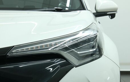 Toyota C-HR I рестайлинг, 2018 год, 1 840 000 рублей, 18 фотография