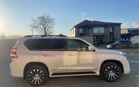 Toyota Land Cruiser Prado 150 рестайлинг 2, 2015 год, 3 400 000 рублей, 3 фотография