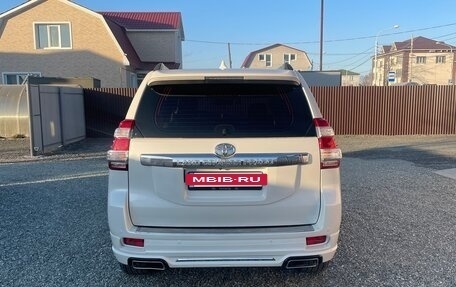 Toyota Land Cruiser Prado 150 рестайлинг 2, 2015 год, 3 400 000 рублей, 2 фотография