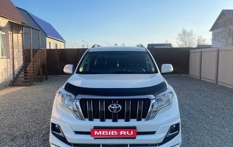Toyota Land Cruiser Prado 150 рестайлинг 2, 2015 год, 3 400 000 рублей, 6 фотография