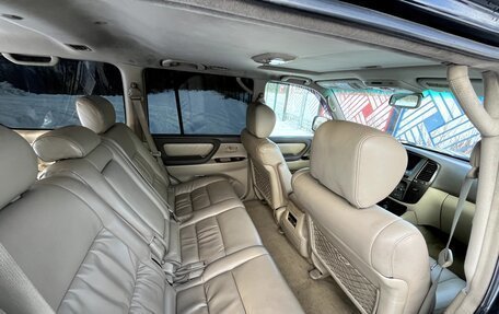 Toyota Land Cruiser 100 рестайлинг 2, 2005 год, 1 900 000 рублей, 10 фотография