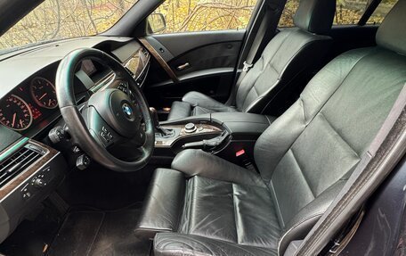 BMW 5 серия, 2005 год, 1 890 000 рублей, 9 фотография