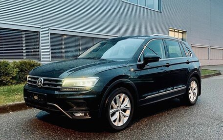 Volkswagen Tiguan II, 2017 год, 2 160 000 рублей, 1 фотография