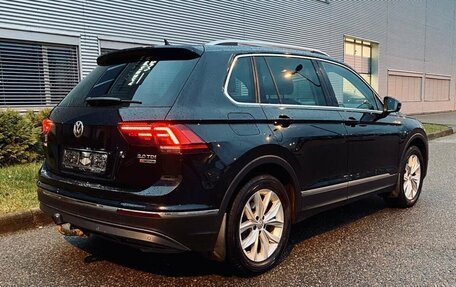 Volkswagen Tiguan II, 2017 год, 2 160 000 рублей, 6 фотография