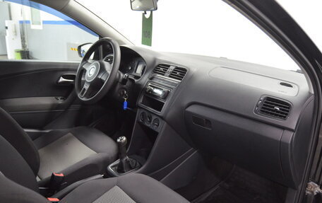 Volkswagen Polo VI (EU Market), 2011 год, 380 000 рублей, 7 фотография