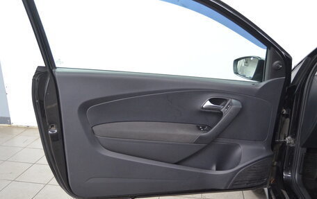 Volkswagen Polo VI (EU Market), 2011 год, 380 000 рублей, 13 фотография