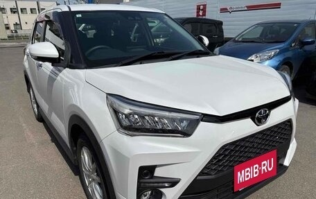 Toyota Raize I, 2021 год, 1 440 007 рублей, 3 фотография