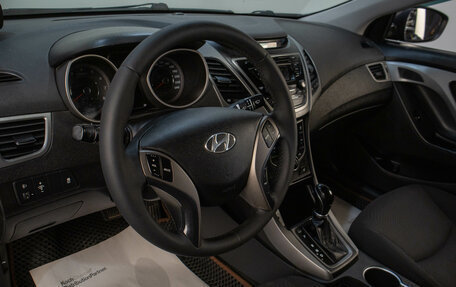 Hyundai Elantra V, 2015 год, 899 000 рублей, 8 фотография