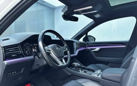 Volkswagen Touareg III, 2019 год, 5 359 000 рублей, 20 фотография