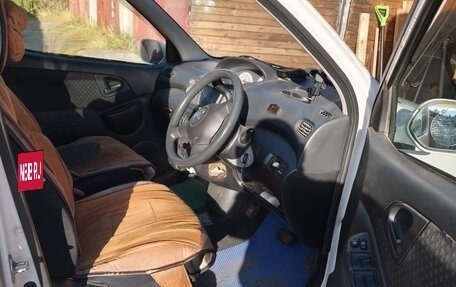 Toyota FunCargo, 2003 год, 650 000 рублей, 8 фотография