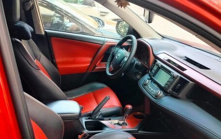 Toyota RAV4, 2014 год, 1 699 000 рублей, 4 фотография