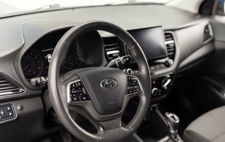 Hyundai Solaris II рестайлинг, 2021 год, 1 400 000 рублей, 11 фотография