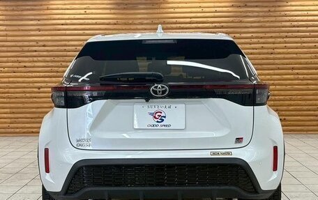 Toyota Yaris Cross, 2022 год, 1 590 007 рублей, 5 фотография