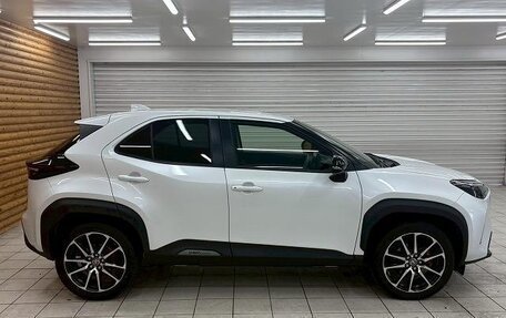 Toyota Yaris Cross, 2022 год, 1 590 007 рублей, 8 фотография