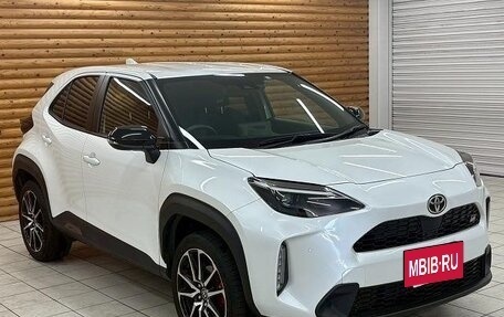 Toyota Yaris Cross, 2022 год, 1 590 007 рублей, 3 фотография