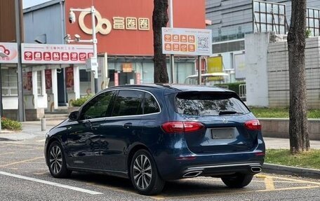 Mercedes-Benz B-Класс, 2022 год, 1 833 000 рублей, 4 фотография